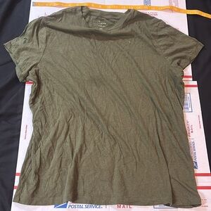 GORGEOUS THIN T SHIRT FROM A NEW DAY HAPPY POSHING EITHER WAY 🥳🥳🥳